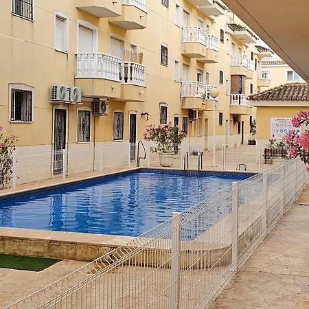 Bonito Con Piscina *